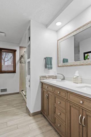 8560 Holland Avenue, Apple Valley, MN 55124