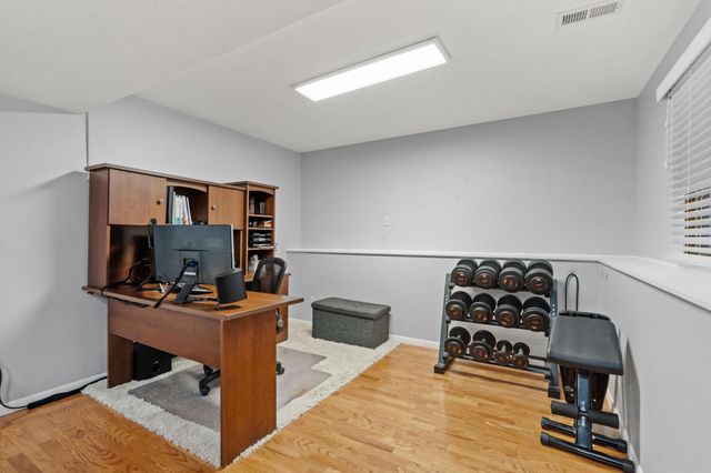 8560 Holland Avenue, Apple Valley, MN 55124