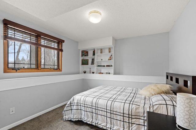 8560 Holland Avenue, Apple Valley, MN 55124