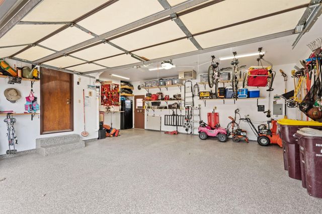 8560 Holland Avenue, Apple Valley, MN 55124