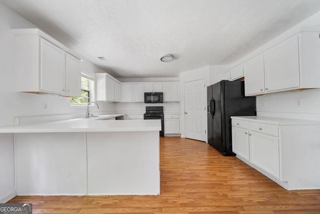 6906 Wynmeadow Drive, Stone Mountain, GA 30087