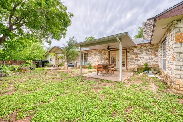 301 6th ST, Marble Falls, TX 78654