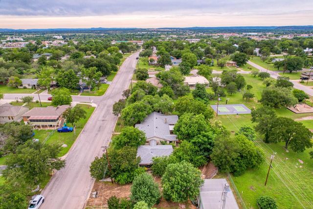 301 6th ST, Marble Falls, TX 78654