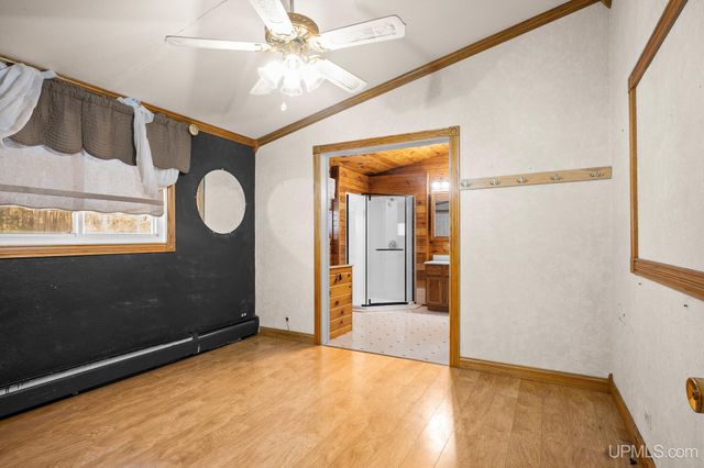 4864 Greenwood 18.12 Drive, Escanaba, MI 49829