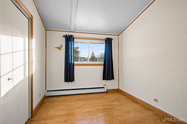 4864 Greenwood 18.12 Drive, Escanaba, MI 49829