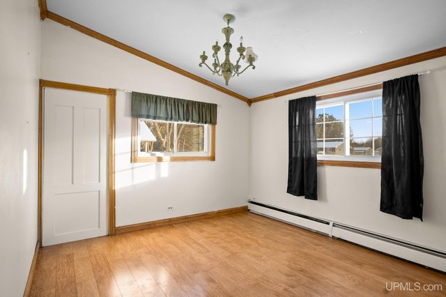 4864 Greenwood 18.12 Drive, Escanaba, MI 49829