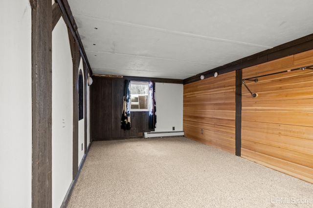 4864 Greenwood 18.12 Drive, Escanaba, MI 49829