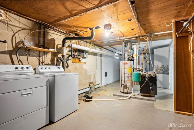 4864 Greenwood 18.12 Drive, Escanaba, MI 49829