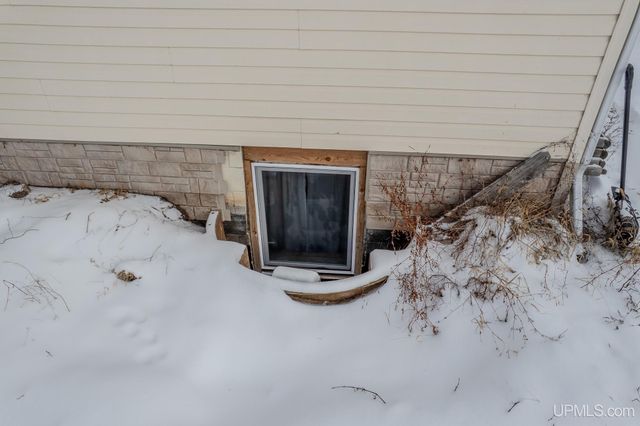 4864 Greenwood 18.12 Drive, Escanaba, MI 49829