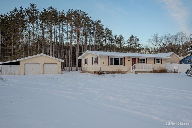 4864 Greenwood 18.12 Drive, Escanaba, MI 49829