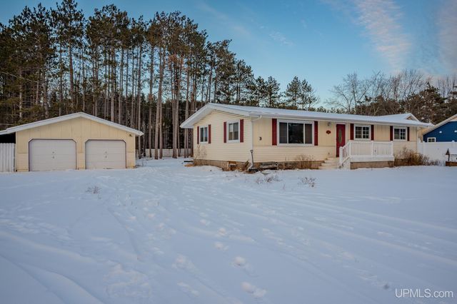 4864 Greenwood 18.12 Drive, Escanaba, MI 49829