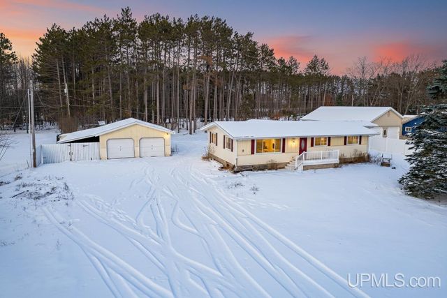 4864 Greenwood 18.12 Drive, Escanaba, MI 49829