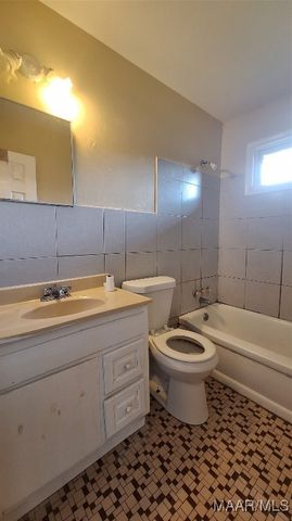 3827 HARRISON Road, Montgomery, AL 36109