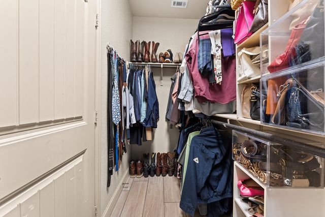 3908 Roma, Odessa, TX 79765