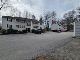 468 Oxford St N, Auburn, MA 01501