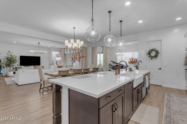 3502 E HAZELTINE Way, Queen Creek, AZ 85142