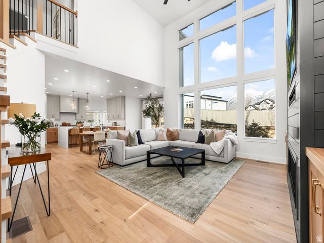 12176 N CREEK MEADOW CT, Highland, UT 84003