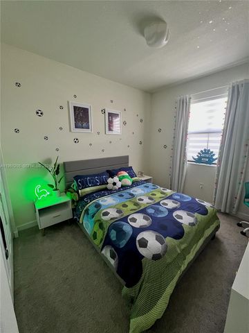 3328 W 114th Ter, Hialeah, FL 33018