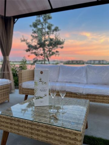 3328 W 114th Ter, Hialeah, FL 33018