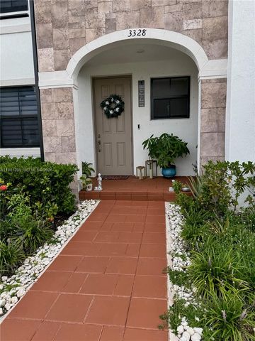3328 W 114th Ter, Hialeah, FL 33018