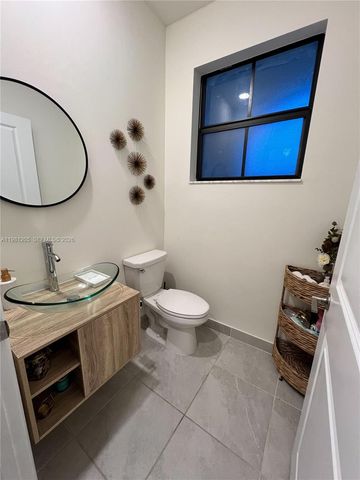 3328 W 114th Ter, Hialeah, FL 33018