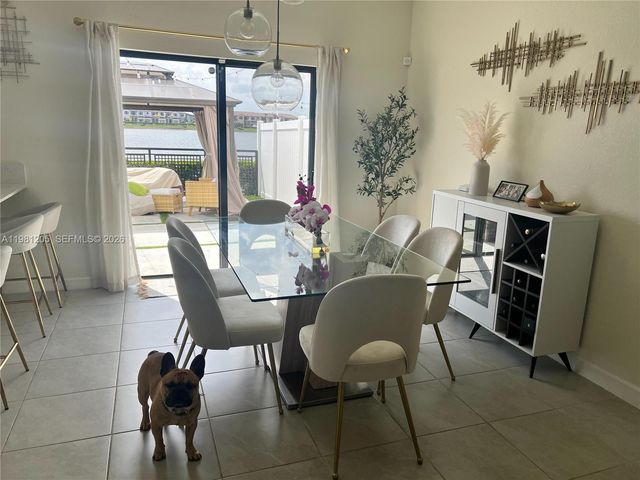 3328 W 114th Ter, Hialeah, FL 33018