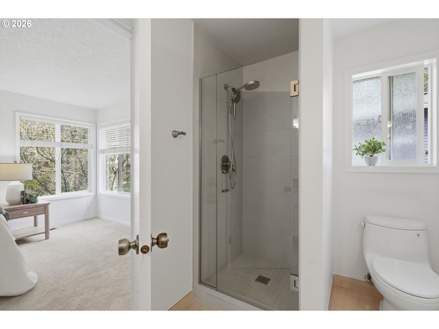 2831 VALE Ct, Lake Oswego, OR 97034
