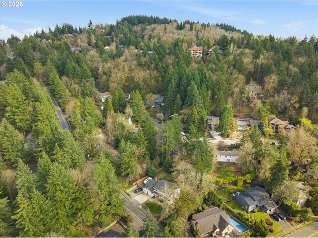 2831 VALE Ct, Lake Oswego, OR 97034