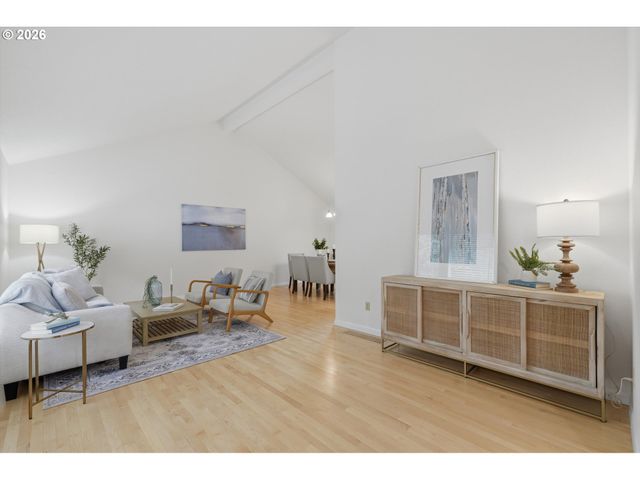 2831 VALE Ct, Lake Oswego, OR 97034