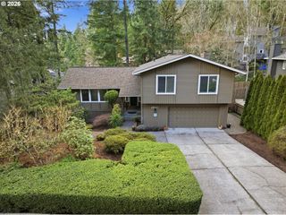 2831 VALE Ct, Lake Oswego, OR 97034