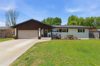 1300 Dyer Street, Springdale, AR 72762