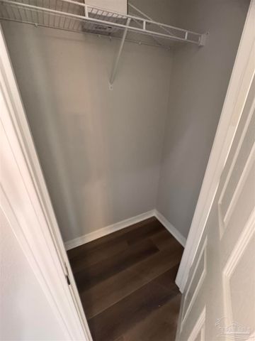 711 Marsh Harbor Dr, Mary Esther, FL 32569