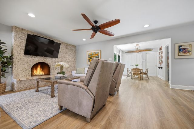 1700 Saxony Road, Fort Worth, TX 76116