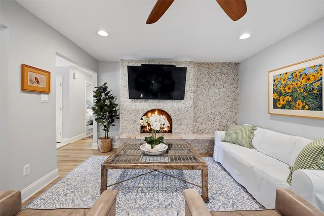 1700 Saxony Road, Fort Worth, TX 76116