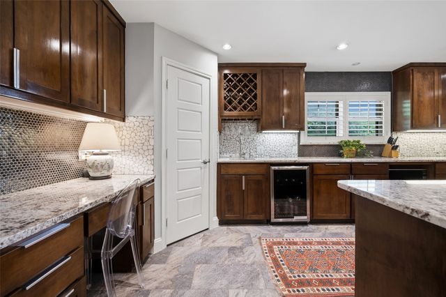 1700 Saxony Road, Fort Worth, TX 76116