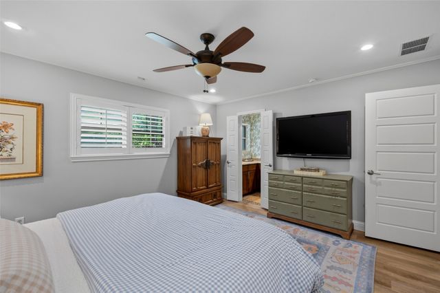 1700 Saxony Road, Fort Worth, TX 76116