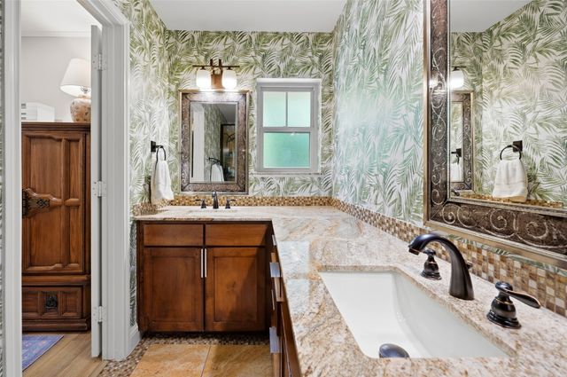 1700 Saxony Road, Fort Worth, TX 76116