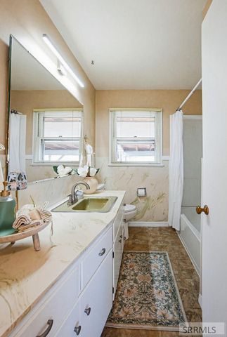 810 Cranmer Avenue, Idaho Falls, ID 83401