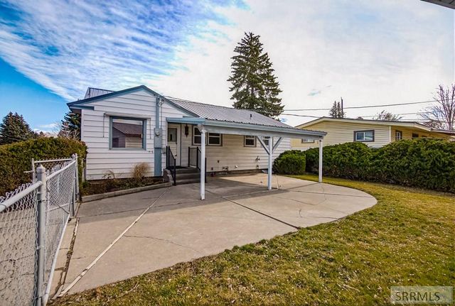 810 Cranmer Avenue, Idaho Falls, ID 83401