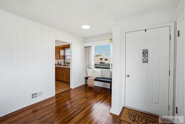 810 Cranmer Avenue, Idaho Falls, ID 83401