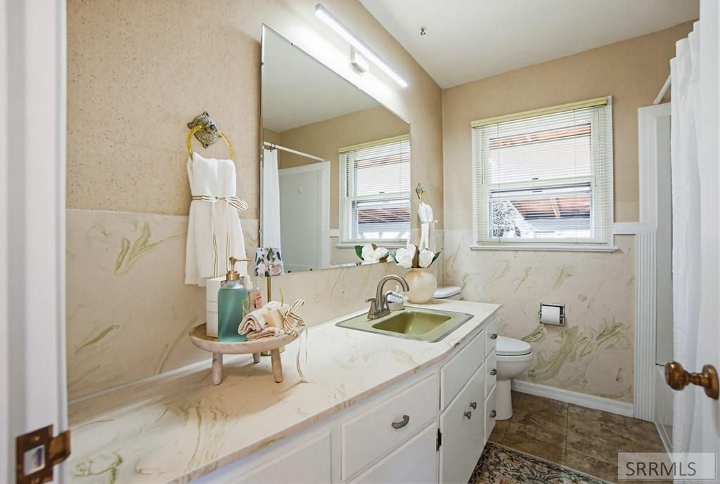 Image 22 of property listing at 810 Cranmer Avenue, Idaho Falls, ID 83401