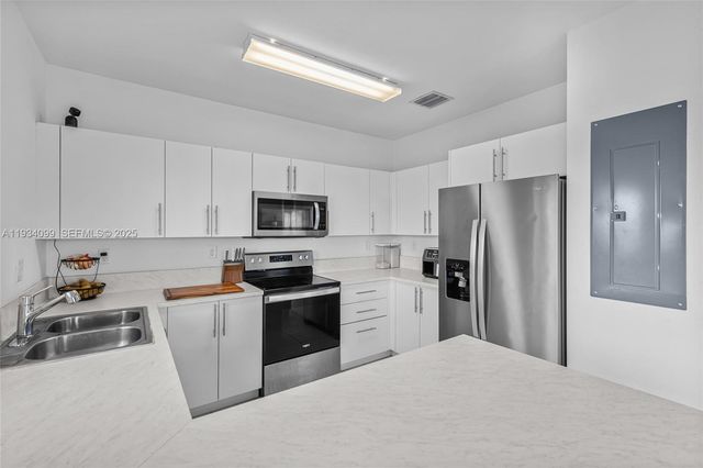 1270 NW 3rd Ln 0, Florida City, FL 33034