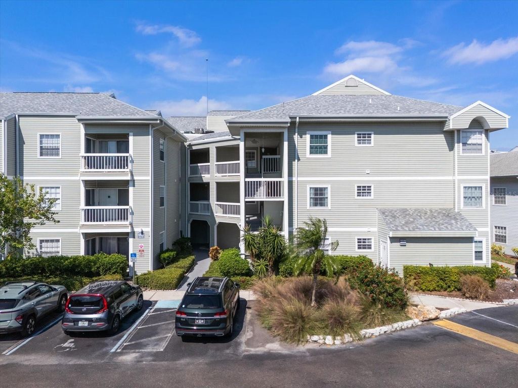 6826 STONES THROW CIRCLE N 11206, St Petersburg, FL 33710