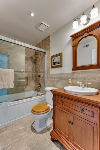 1718 Rock Bridge Mews Apt B, Chesapeake, VA 23320