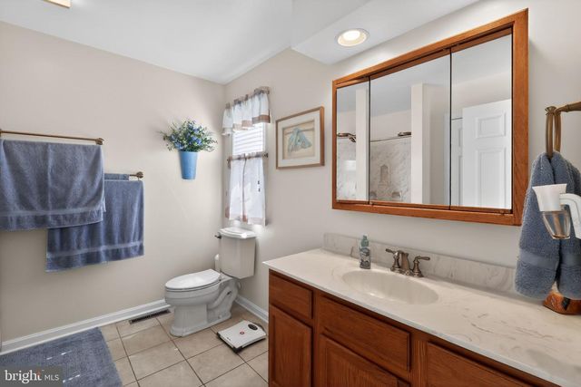 402 MATTHEWS CIR, Milford, DE 19963