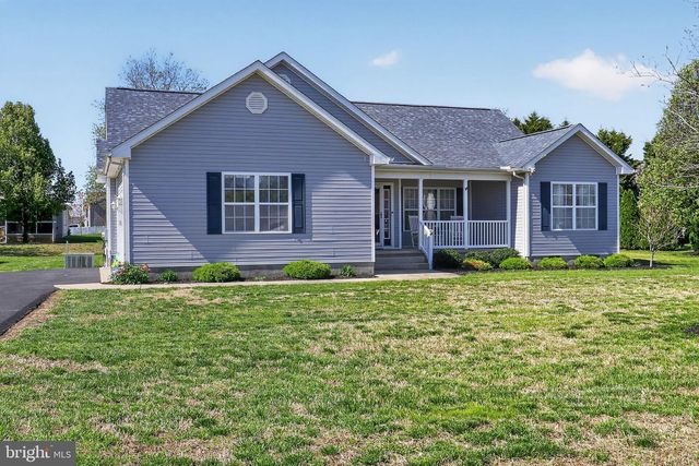 402 MATTHEWS CIR, Milford, DE 19963