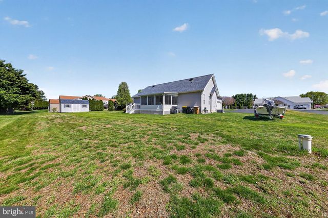 402 MATTHEWS CIR, Milford, DE 19963
