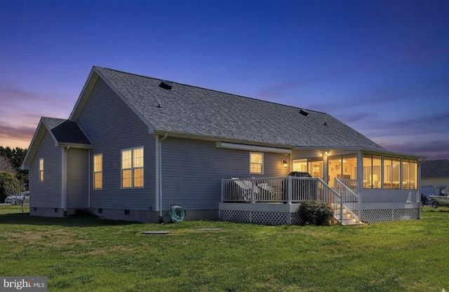 402 MATTHEWS CIR, Milford, DE 19963