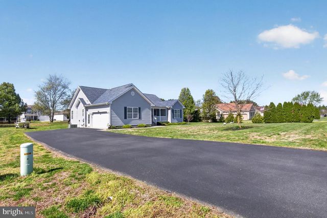 402 MATTHEWS CIR, Milford, DE 19963