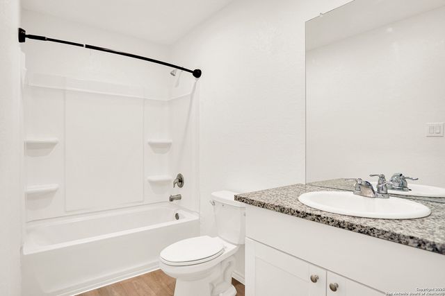 8038 Chanting Bend, San Antonio, TX 78223